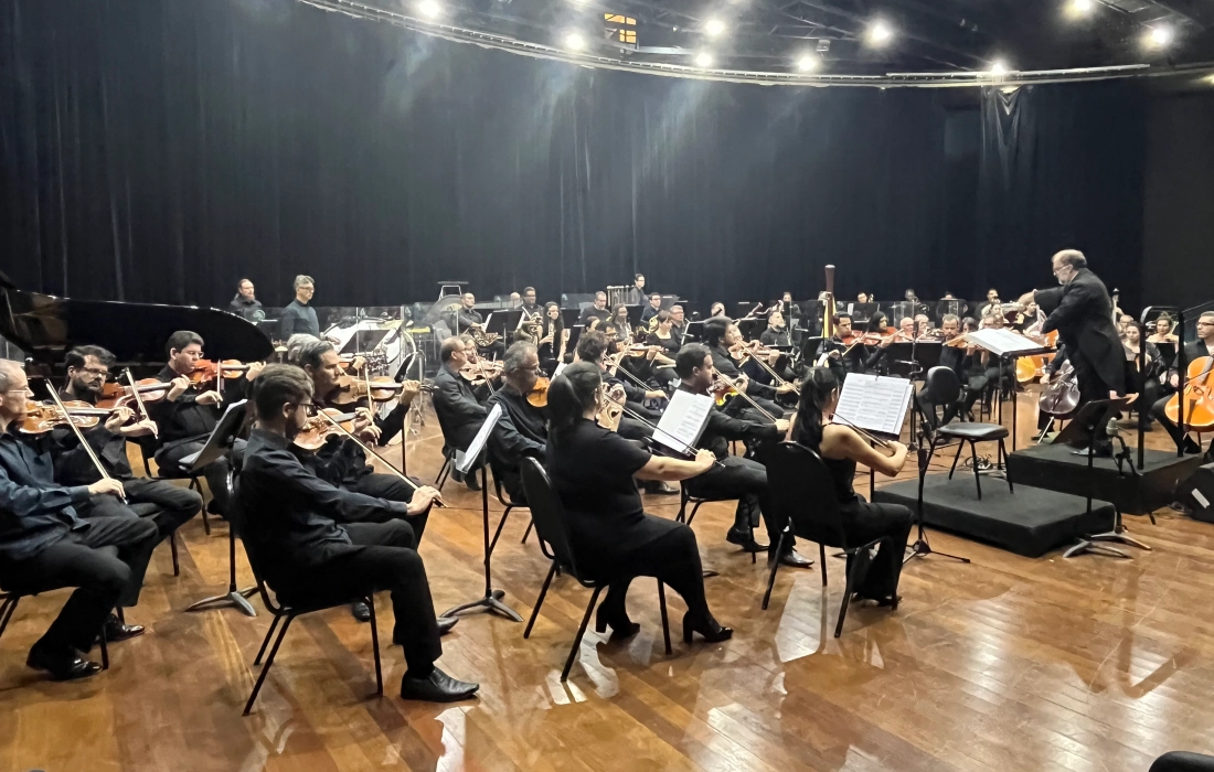 Маестро Найден Тодоров докара частица Бразилия в Софийската филхармония