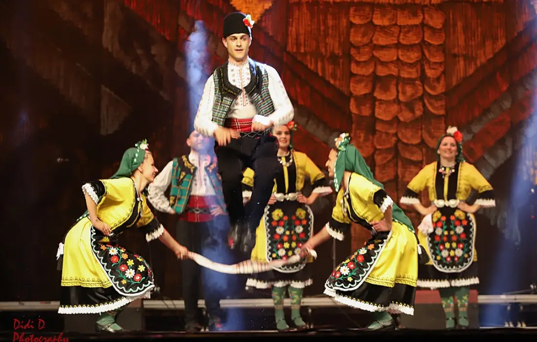 София събира ТОП 10 на най-добрите самодейни фолклорни танцьори